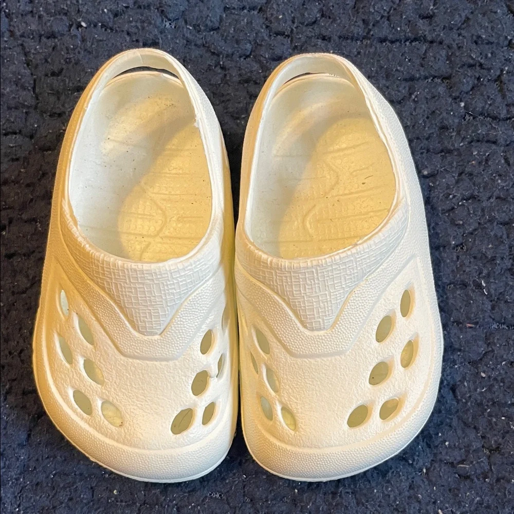 Kids White Slip-On Foam Clogs